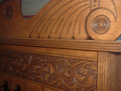 Refinished Pump Organ - Details