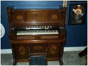 An antique reed organ