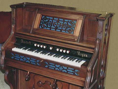 Organ with Knee Levers Organ with Knee Levers